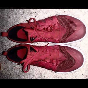 MENS RED Nikes